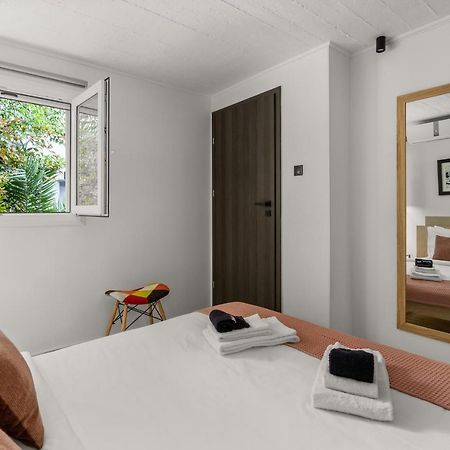 Luxe House In Glyfada With Spa Near Metro Station C8 Athen Eksteriør billede